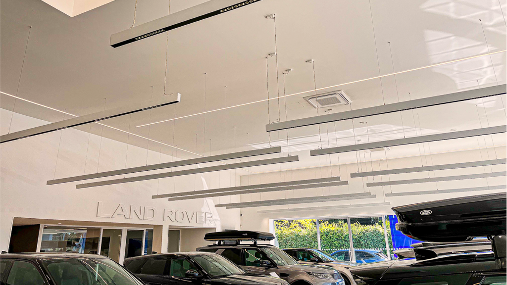 renovation-concession-jaguar-montpellier-lumiere